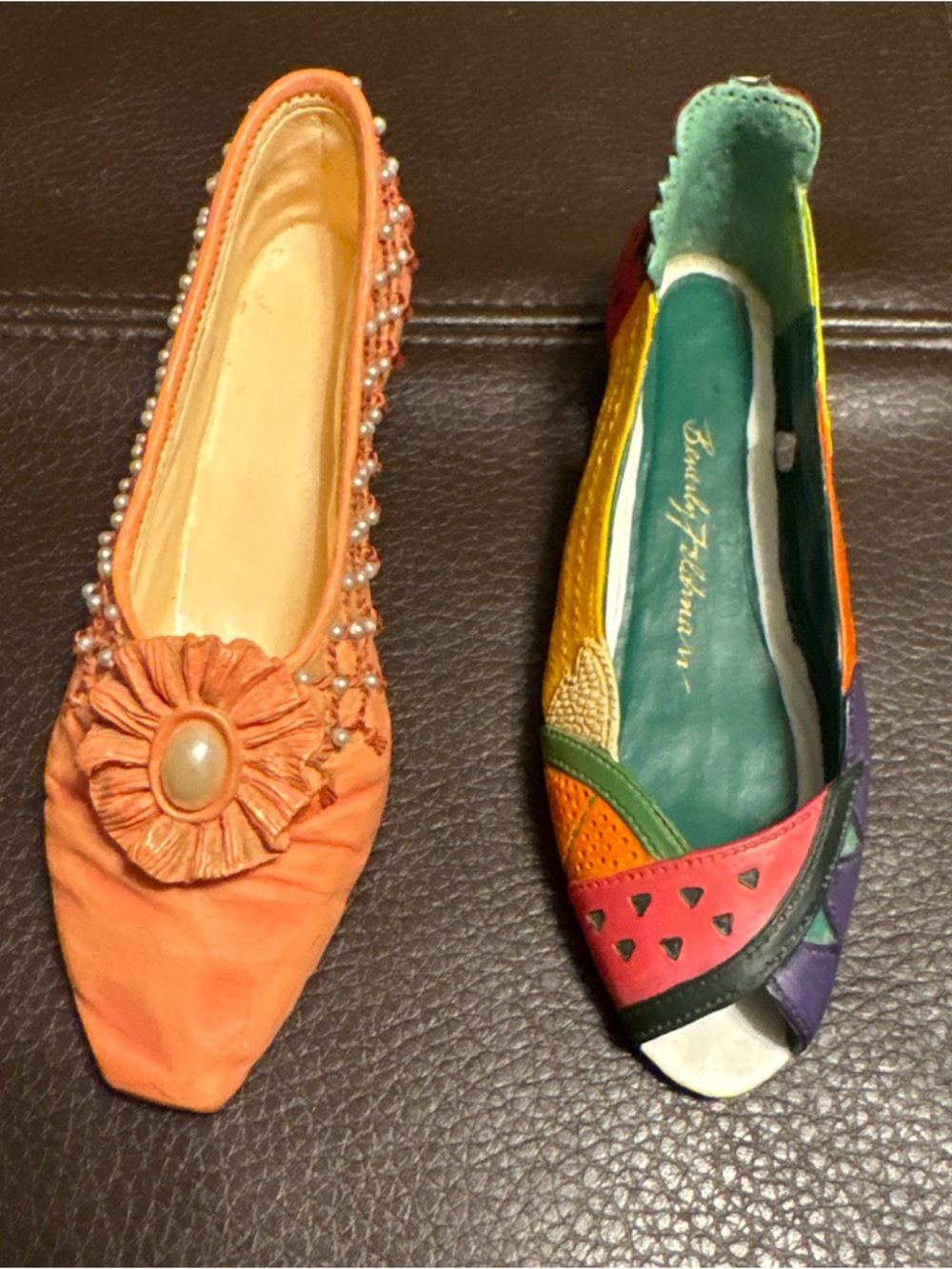 Just The Right Shoe By Raine Tassels
25090 & "Fruity" 2000 Collectible Figurine